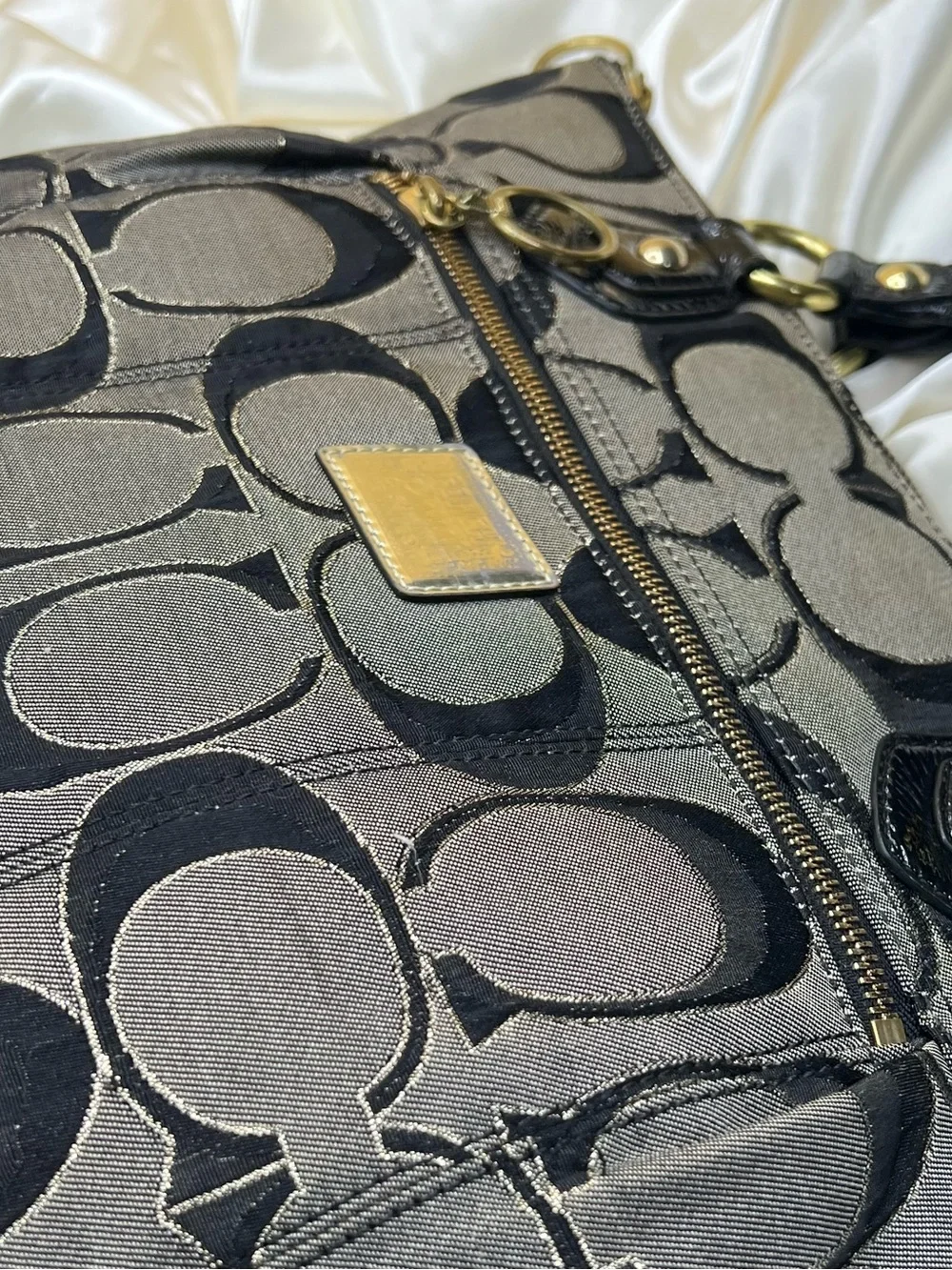 COACH POPPY Black Signature Glam Tote.